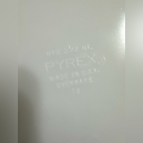 Vtg PYREX #045 Beige Bramble Casserole Dish W/Lid Gold Scroll 2.5 Quart Ovenware - Picture 9 of 15